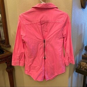 ELIZABETH & JAMES Women Pink Barbie Long Sleeve Button Down Size Medium